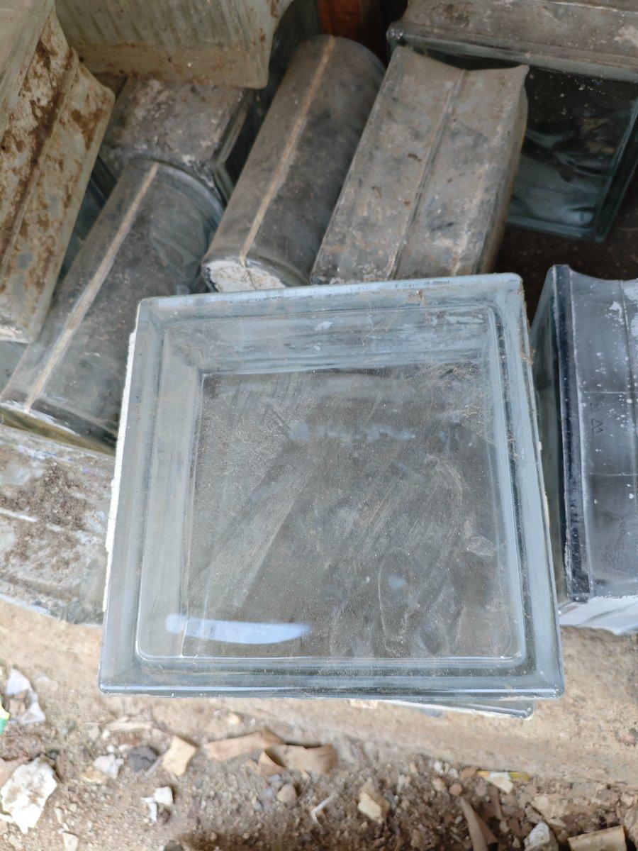 Glass Box Bening